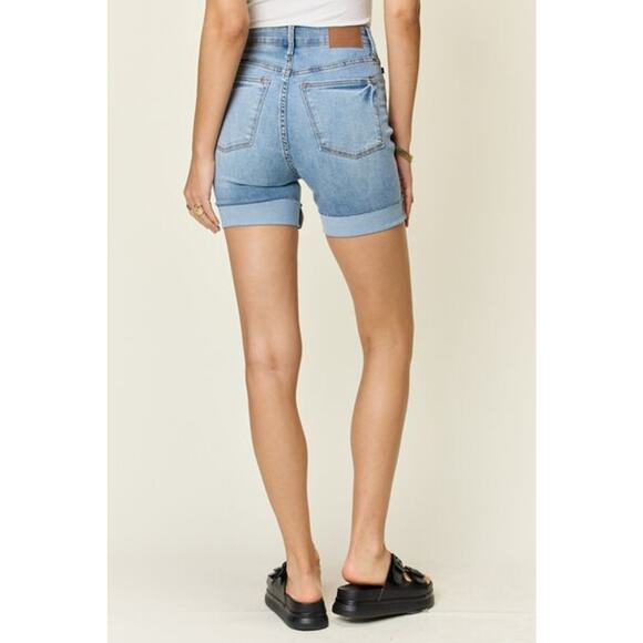 Judy Blue Tummy Control High Rise Waist Zipper Fly Medium Washed Denim Shorts - Picture 3 of 5